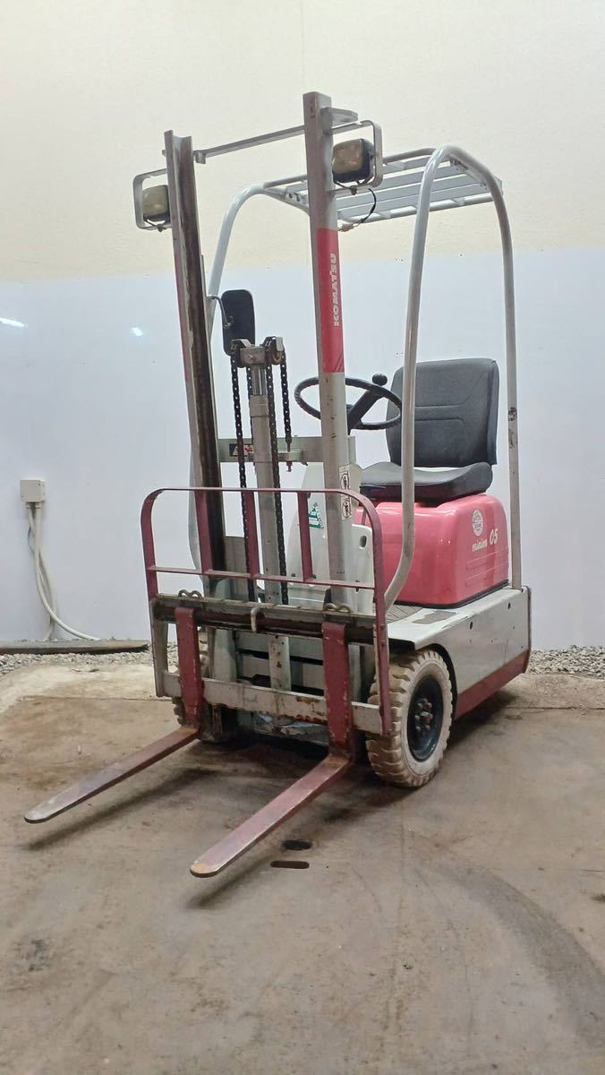 新品、本物、当店在庫だから安心】 コマツ 500kg フォークリフト 動作