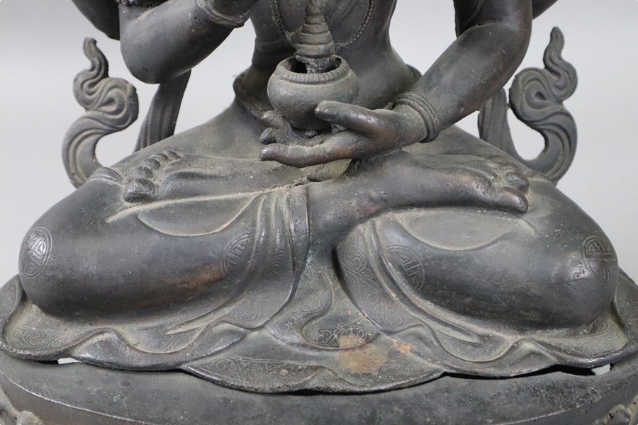ヤフオク! - 仏教美術 古銅 チベット仏 観音菩薩像 44 8cm 重...