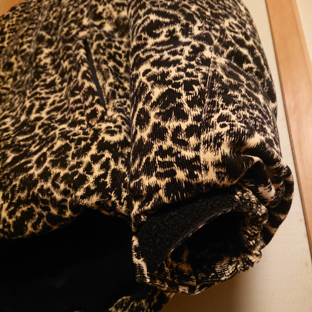 美品 COOTIE Corduroy Leopard Oversized Down Jacket M クーティー レオパード コーデュロイ ダウン ワコマリア Supreme blackeyepatch_画像4