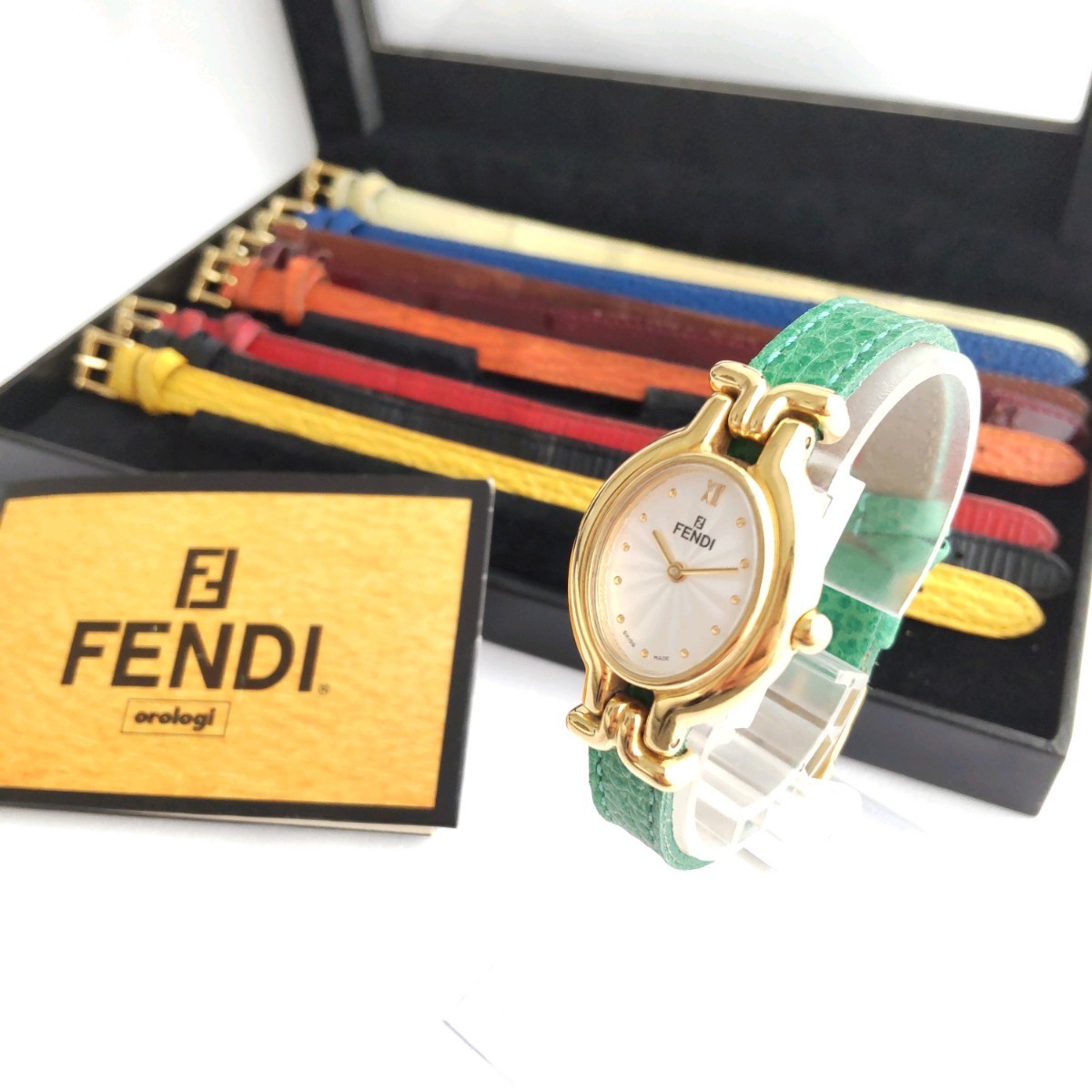 海外最新 箱付き FENDI レディース腕時計 カメレオン チェンジベルト