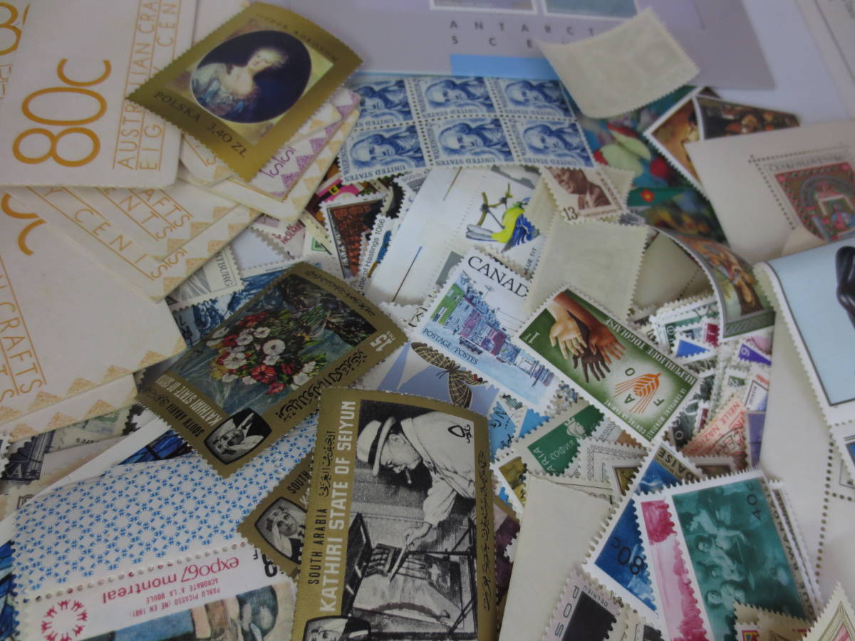 【56052m】 外国切手 未使用/消印切手 大量 まとめ売り アンティークセット コレクション 世界の切手 _画像5