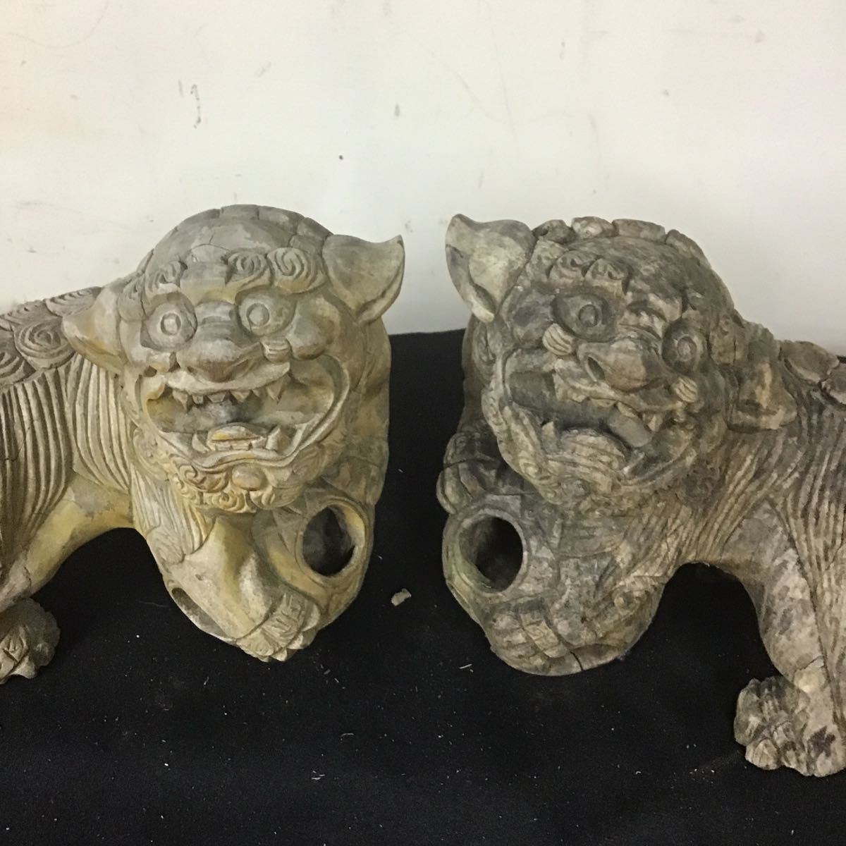 玉獅子 置物 一対 狛犬 木彫 木彫 中国美術 魔除け 彫刻 手彫り | 魔