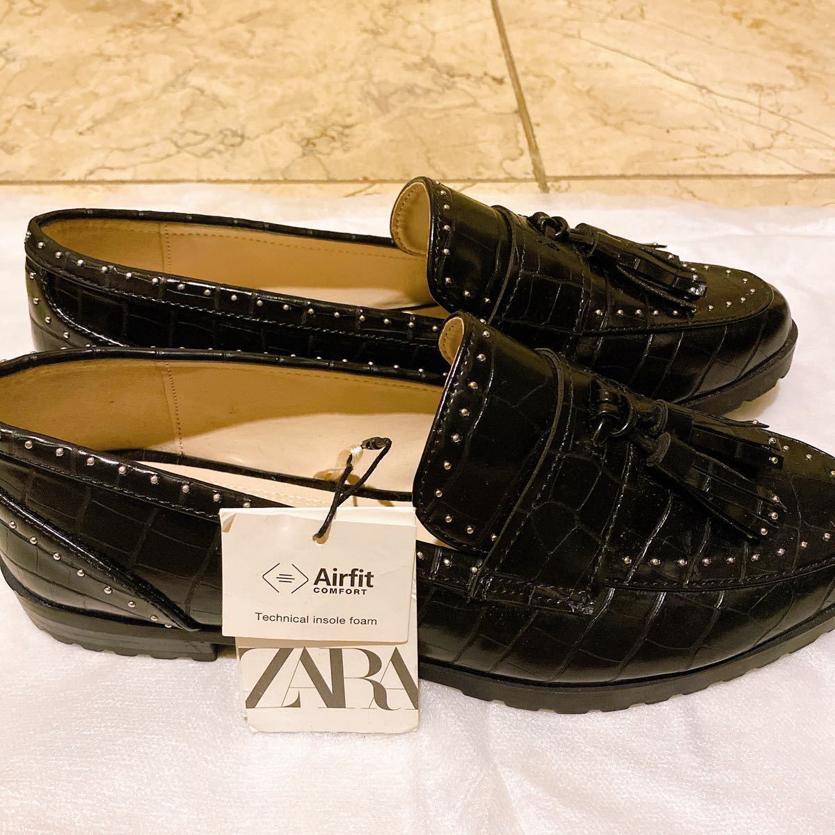 ザラ ZARA ローファー タッセルローファー 新品 今季 今期 ザラ ZARA ローファー タッセルローファー 新品 今季 今期