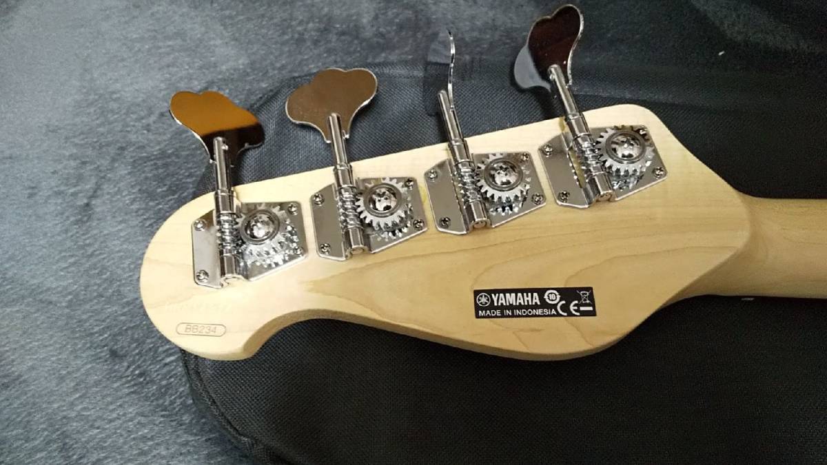 YAMAHA BROAD BASS BB234(IHN 163023) ヤマハ エレキベース ソフト