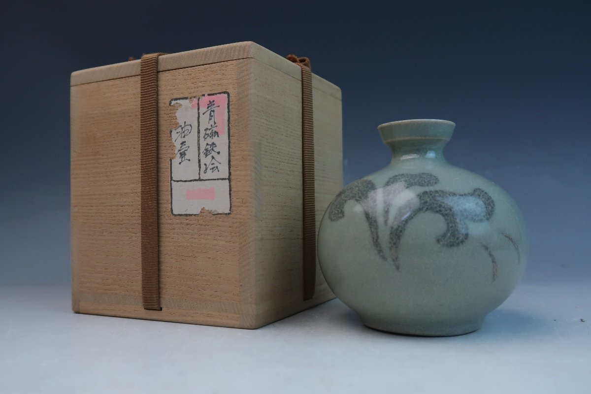 激安特価 李朝・青磁花紋花器 工芸品 - www.ellasearle.com.au