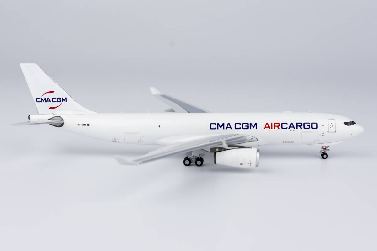 NGmodel CMA CGMエアカーゴ A330-200F OO-CMA 1/400_画像5