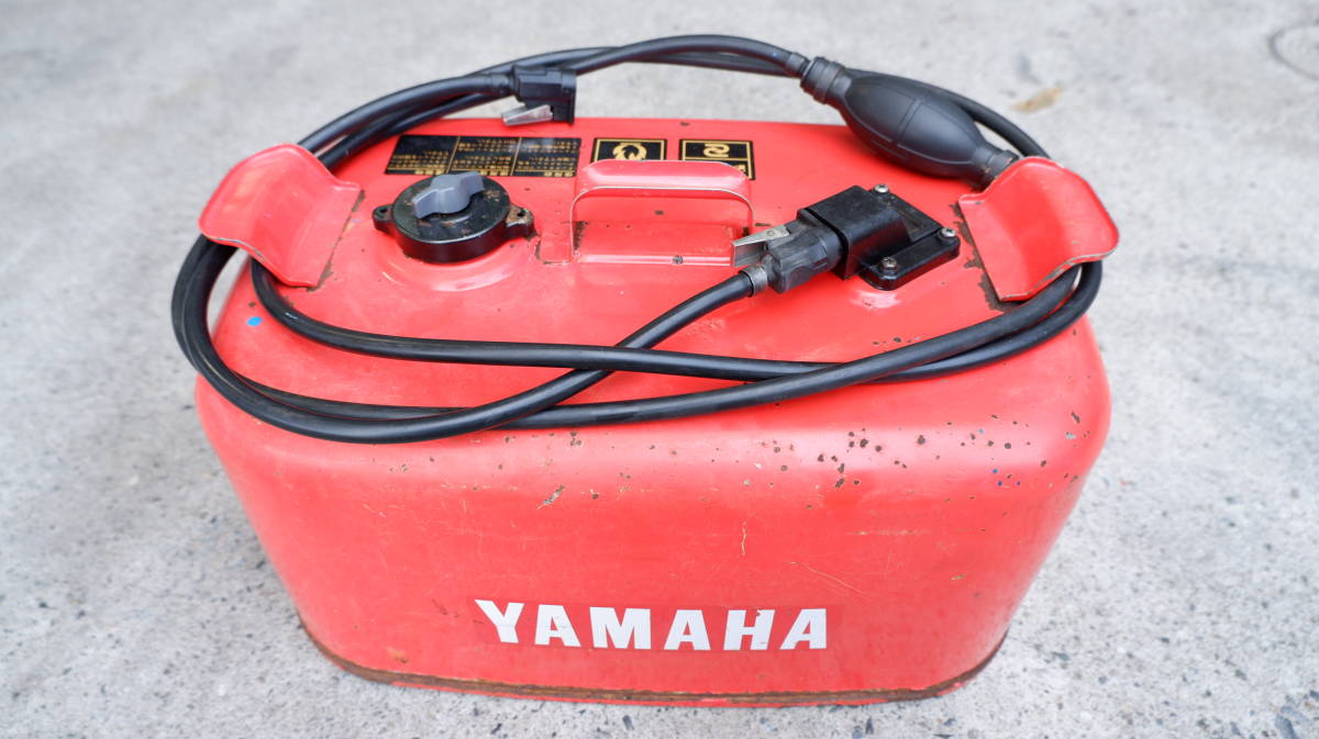 24リットル YAMAHA ヤマハ 純正 燃料タンク ホースポンプ付き 24リットル YAMAHA ヤマハ 純正 燃料タンク ホースポンプ付き