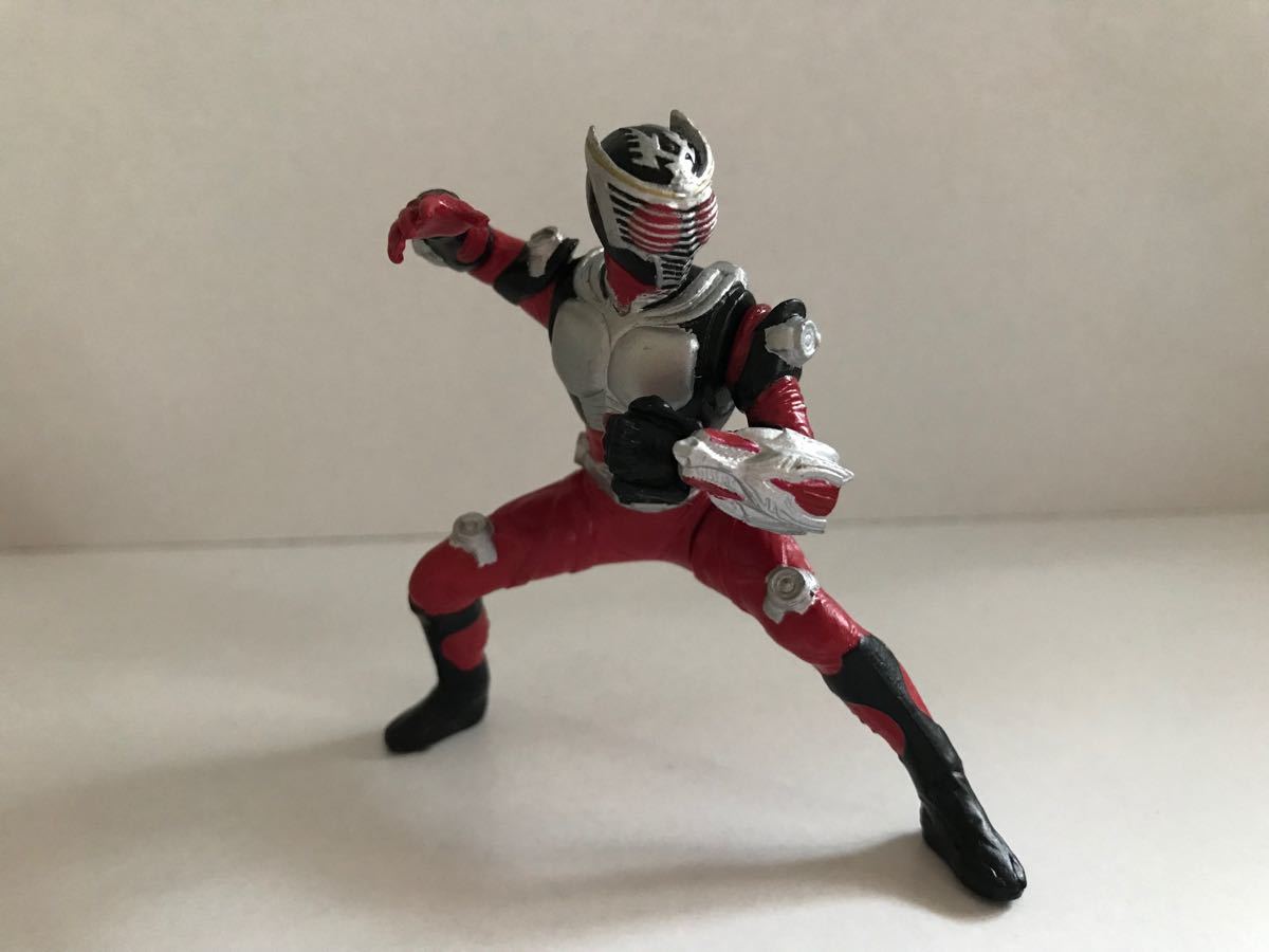 ガシャポンHGシリーズ　仮面ライダー龍騎　2個セット