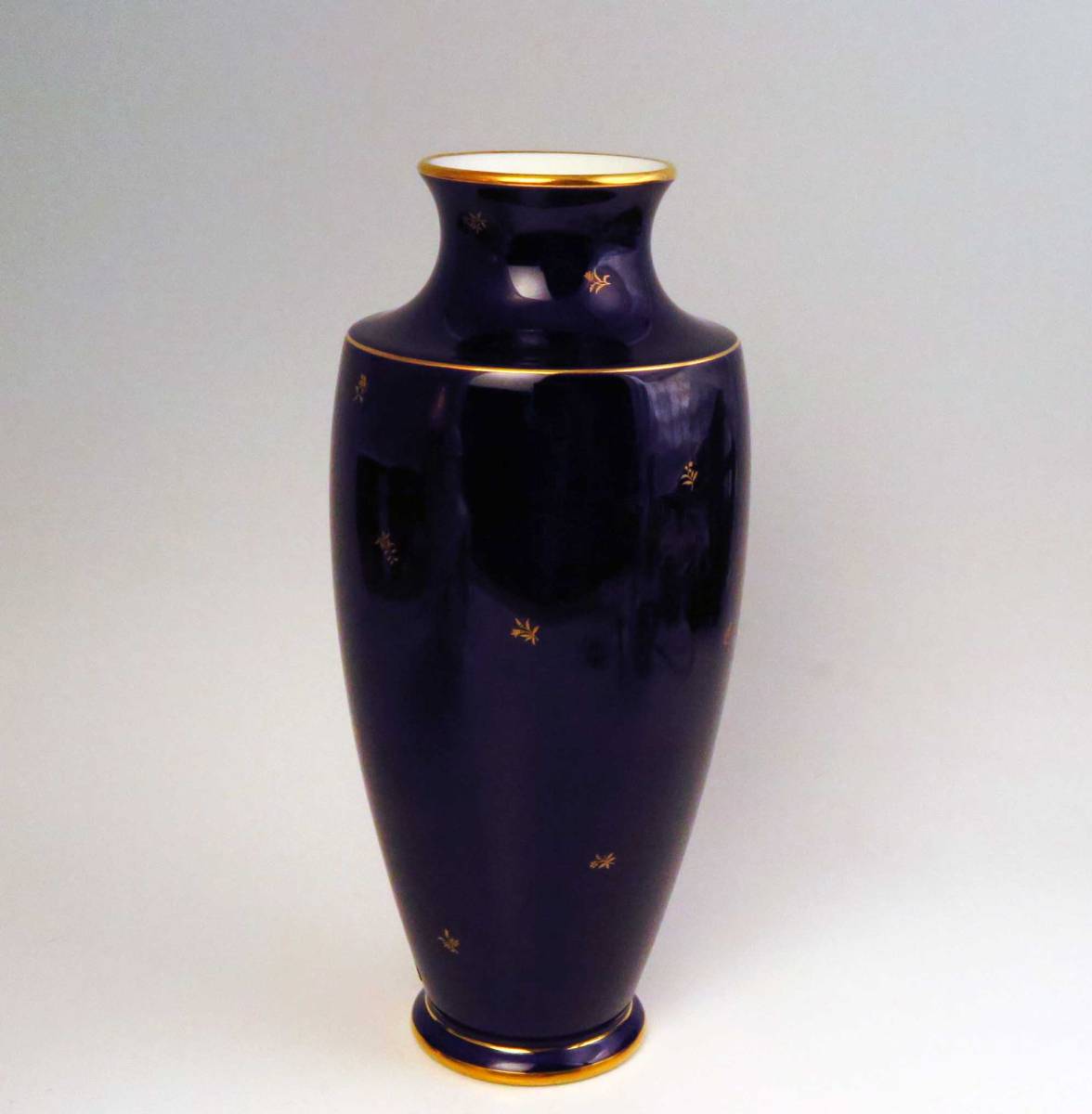  　セーブル 　= 豪華金彩 ・ 壺 ・ Dk Blue (1級品)_画像1