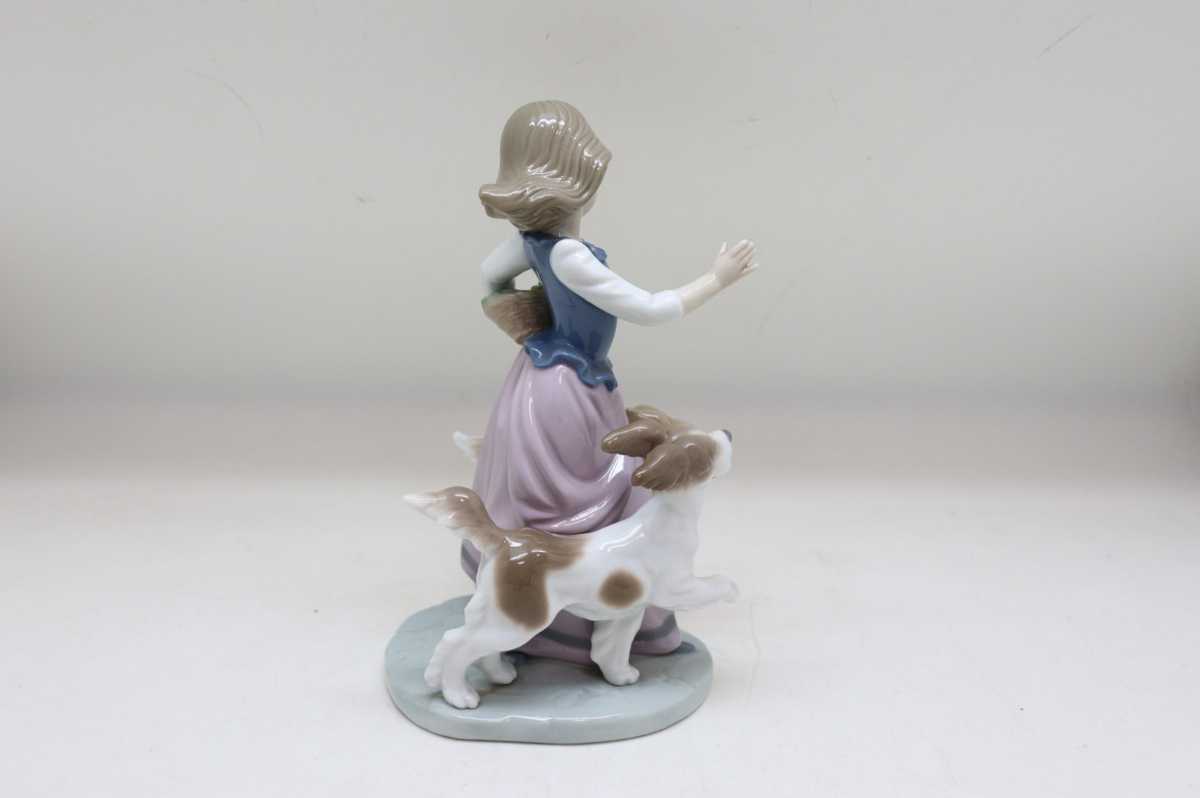 リヤドロ LLADRO 少女と犬 5761 フィギュリン 陶器人形 置物 リヤドロ LLADRO 少女と犬 5761 フィギュリン 陶器人形 置物