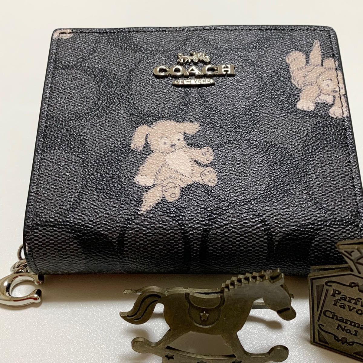 COACH スナップ ウォレット・ハッピー ドッグ CC920COACH Snap Wallet With Happy Dog