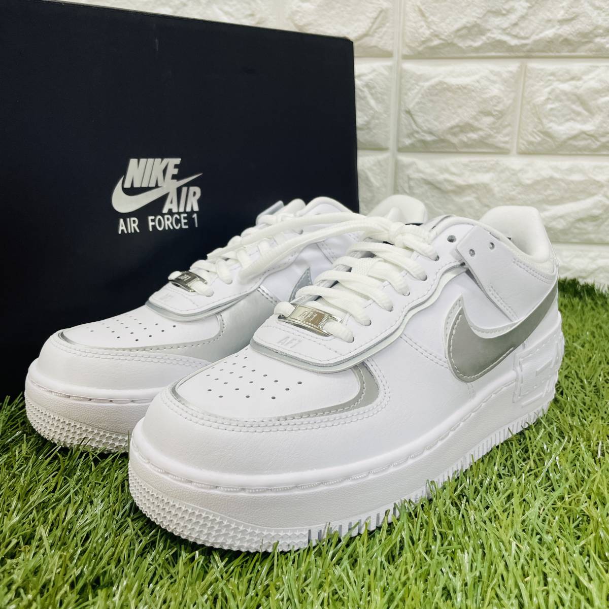 即決 ナイキ ウィメンズ エア フォース 1 シャドウ NIKE WMNS AIR FORCE 1 AF1 白 銀 ホワイト 厚底 23.5cm 送料込み CI0919-119_画像6