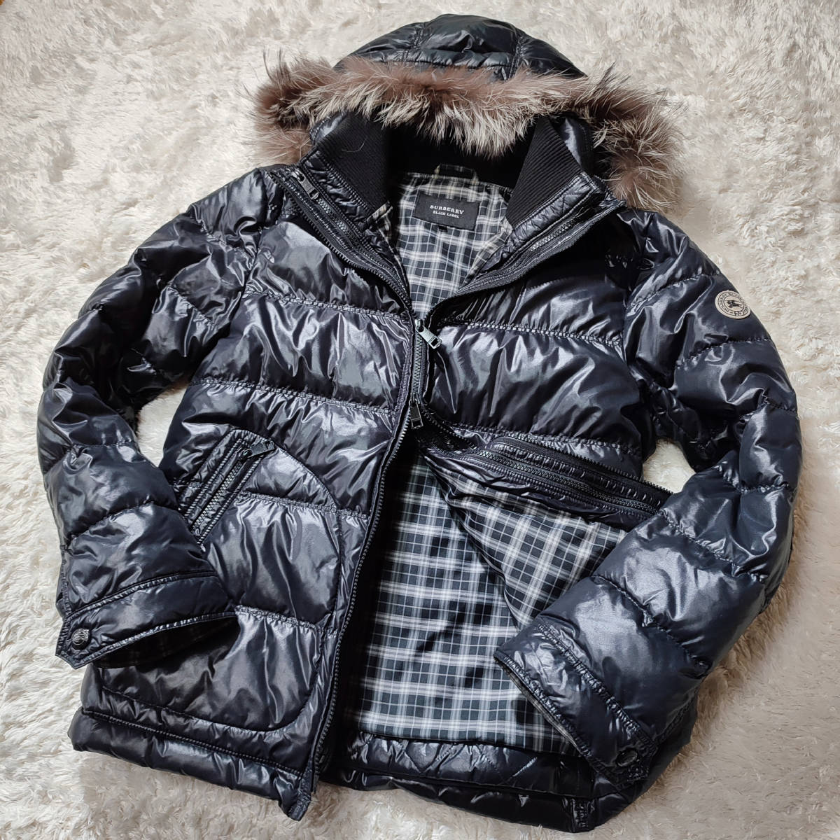 【極美品 希少LL】BURBERRY BLACK LABEL ホワイトグース ダウンジャケット ワッペン ホースロゴ ノバチェック バーバリーブラックレーベル