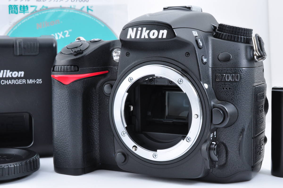 最高級 Nikon D7000 16.2 MP DSLR デジタルカメラ 超美品 #DK12 ニコン