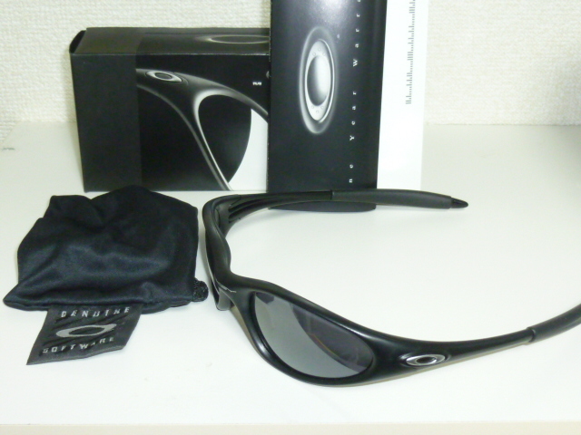 人気商品は人気商品は長渕剛さん 着用サングラス OAKLEY サングラス