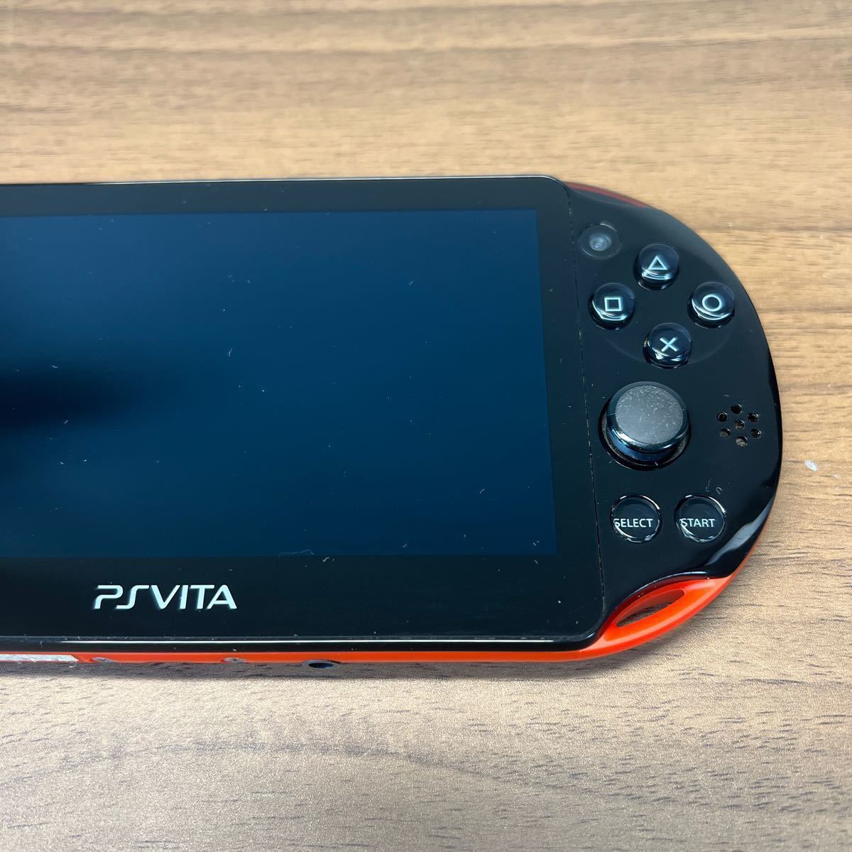 限定品 PlayStation Vita バリューパック レッド/ブラック 限定品 PlayStation Vita バリューパック レッド/ブラック