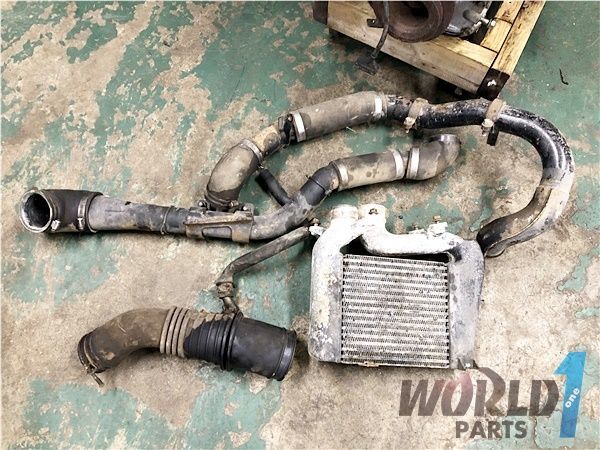 DR30 スカイライン RS-X ターボC FJ20DET エンジン本体 訳アリ 鉄仮面 ...