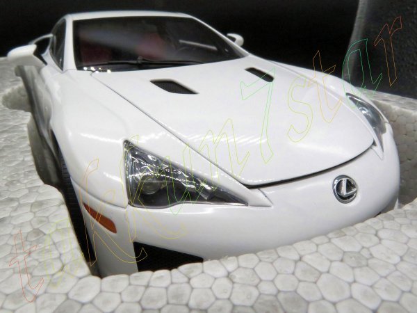 即決◆未展示◆ 1/18 AUTOartオートアートAa レクサスLexus LFA ホワイテストWhitestホワイトWhite 検:トヨタ ニュルブルクリンク ミニカー