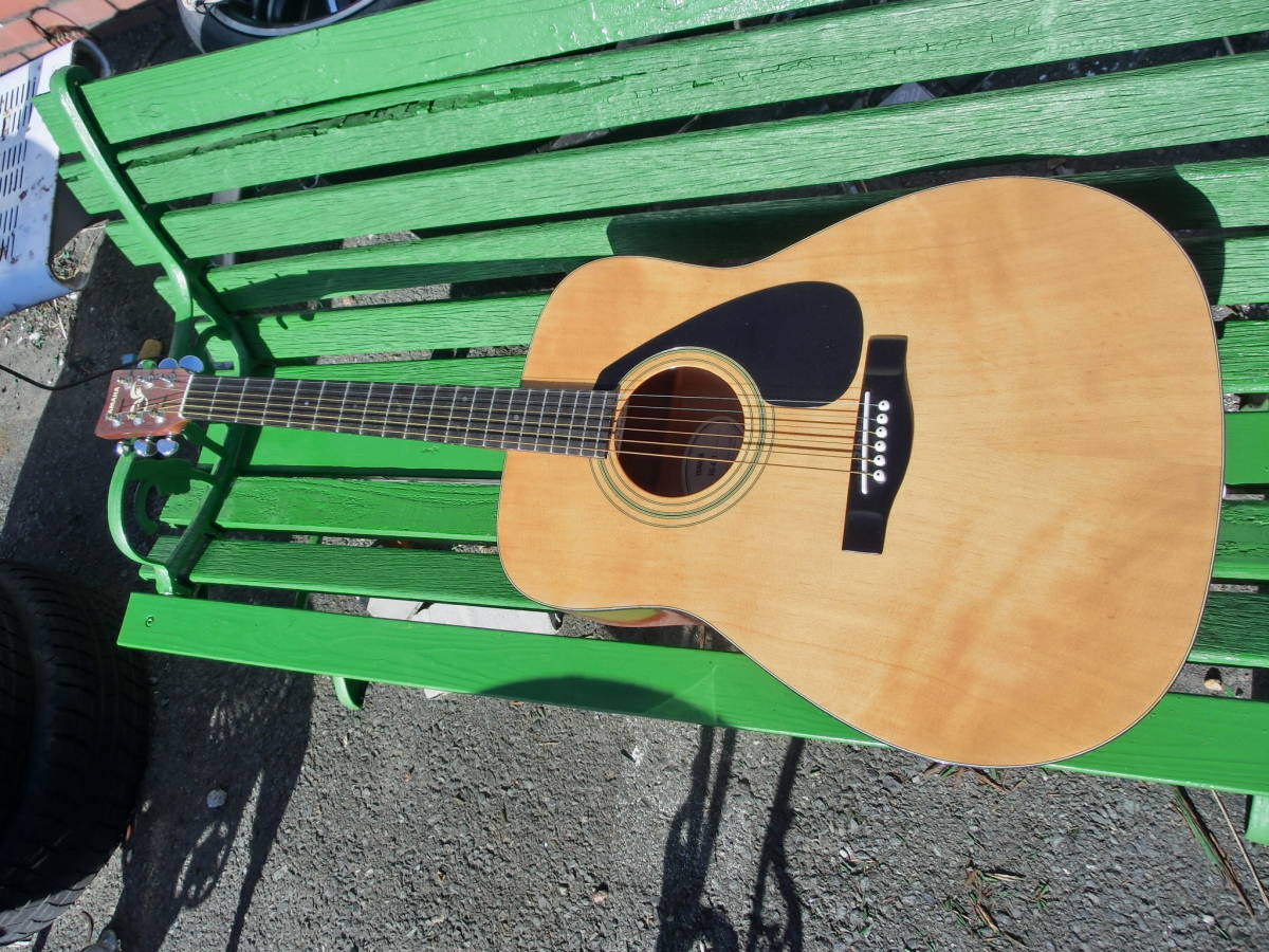 ヤマハ　フォークギター　FG-411　ハードケース付き
