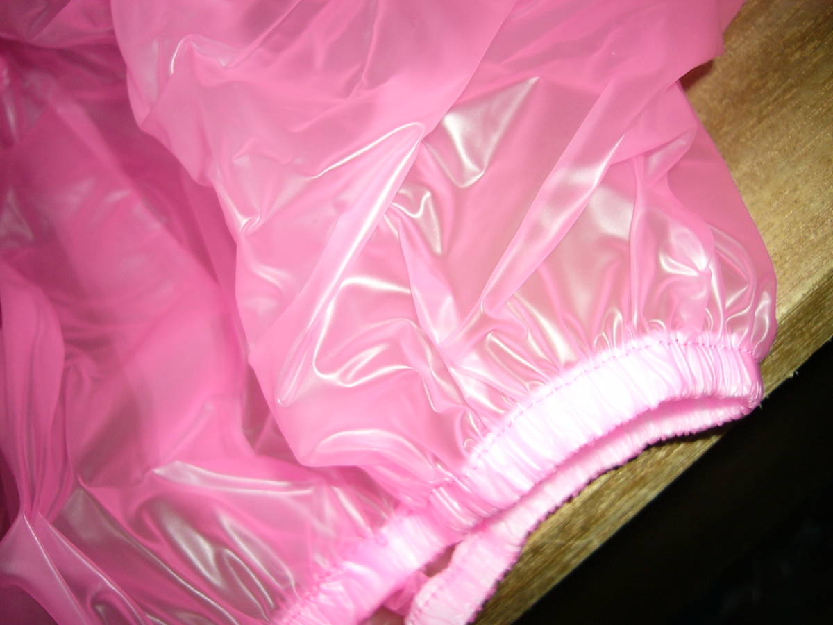 塩化ビニール　パンツ　XL　光沢の艶ピンク　塩ビ　中国製　透ける　未使用　肌に直接-おむつカバーの上に　ナメナメの質感　色が美しいわ_画像5