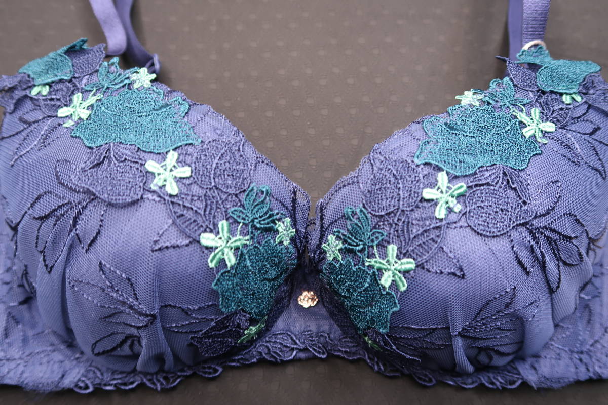 1Y* D75to Lynn p bra FLORALEfrola-re high class line gorgeous embroidery almond Sakura . flower lovely cute navy navy blue color series 