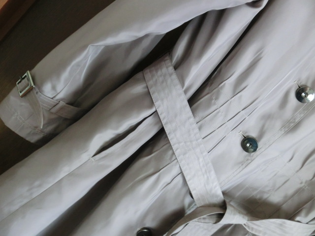  【ユーズド品】おしゃれなハーフコート　着脱式のキルティングインナーベスト付　サイズ：M_画像5