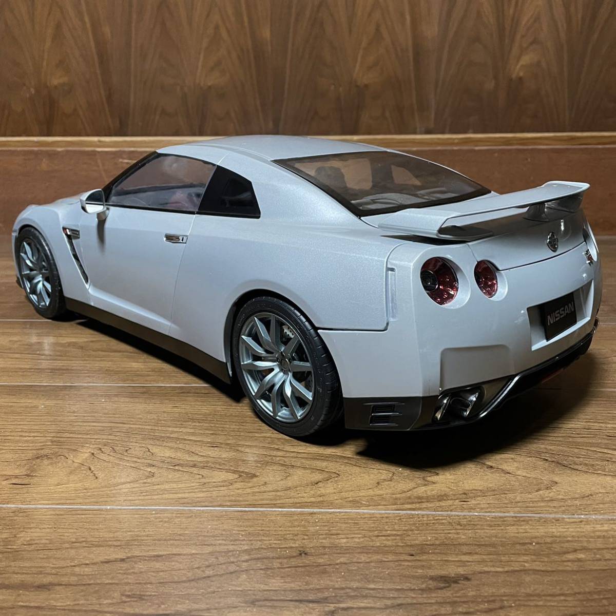 イーグルモス1/8週間 日産R35 GT-R完成品 ディアゴスティーニ smcint.com