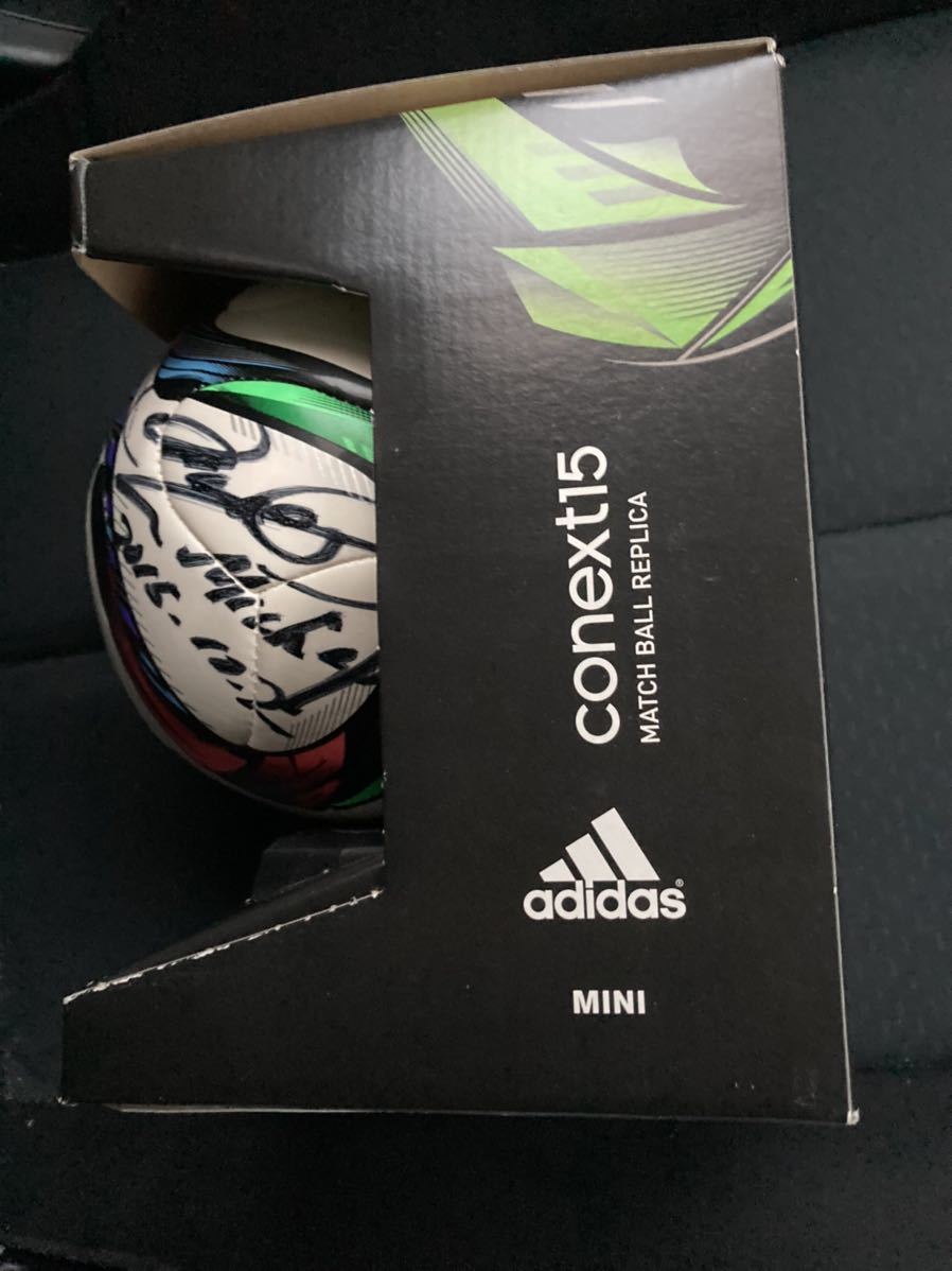 adidas サッカーボール ミニボール サイン入りの画像3