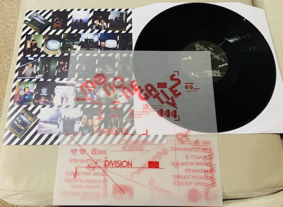 MONONEGATIVES / Apparatus Division (LP) - 20 Limited translucent edition - AnxietyRecords synthpunk postpunk lofi シンセパンク_画像2