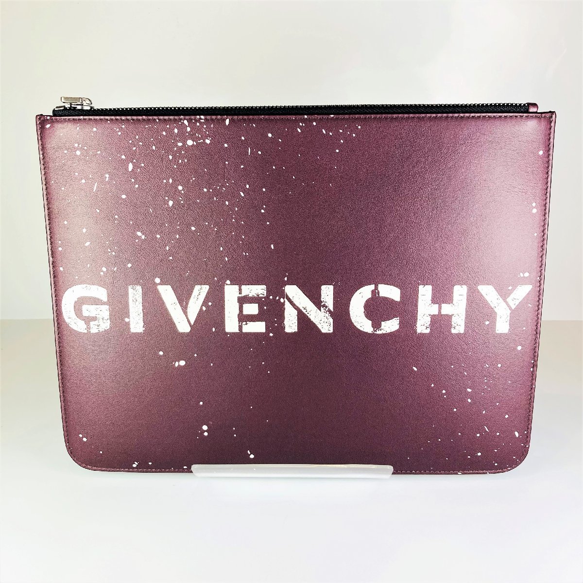 77】未使用品 GIVENCHY ジバンシィ ロゴプリント クラッチバッグ