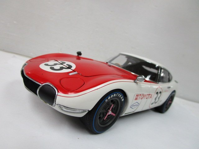 ヤフオク! - オートアート 1/18 トヨタ 2000GT #33 SC...