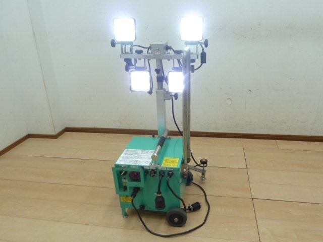 充電式 LED 投光機 (3) 4灯 W340×D410×H900～1420mm バッテリー キャスター ライト ランプ 照明 工事 工場 作業灯 イベント 夜間作業