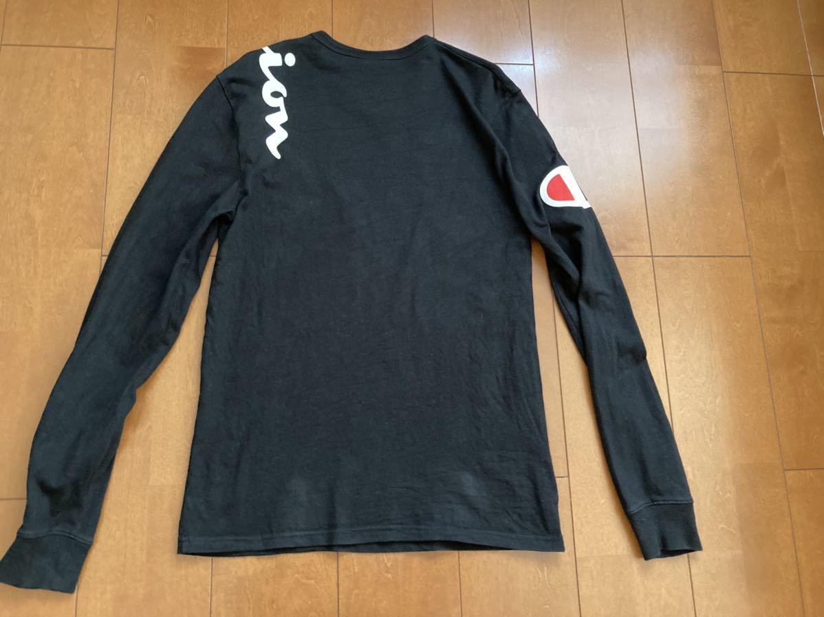 Champion チャンピオン　ロンT 長袖　ブラック　黒Ｔシャツ　メンズサイズSMALL 送料210円_画像2