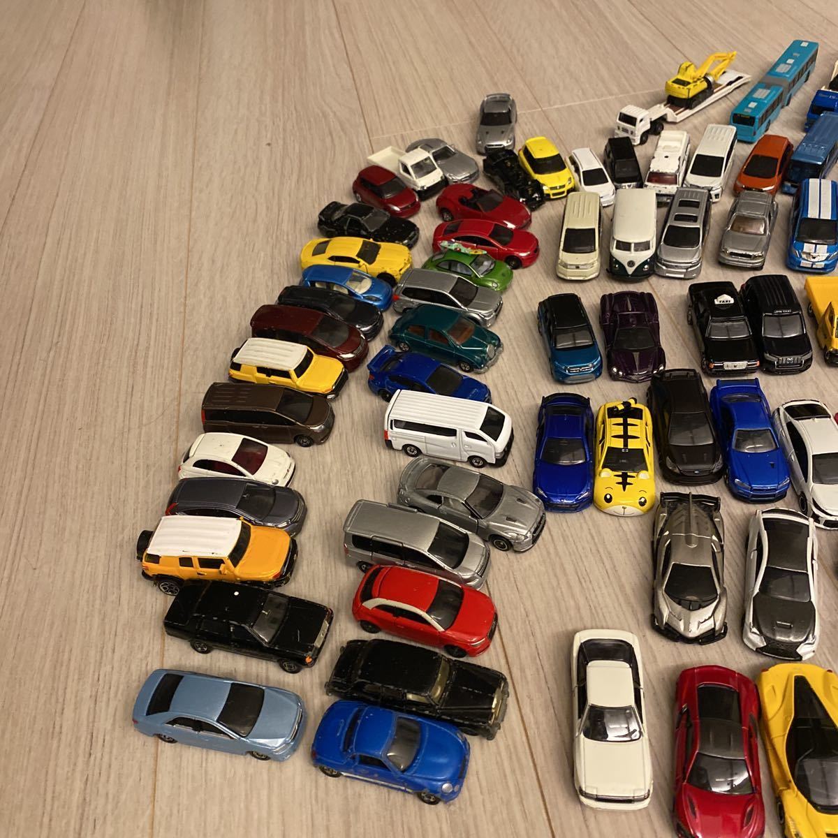 54トミカ TOMICA 大量 まとめ売り まとめて約150台 廃盤廃番レア