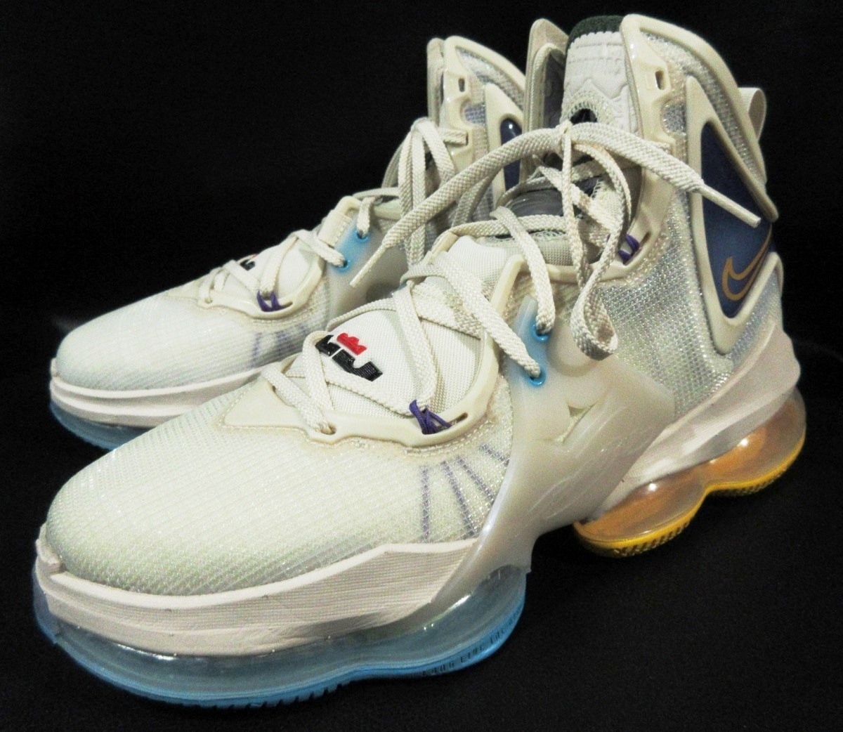 定価26,400円 ナイキ NIKE レブロン19 LEBRON 19 XIX PEARL DC9339-200 スニーカー バッシュ バスケットシューズ レブロン・ジェームズ