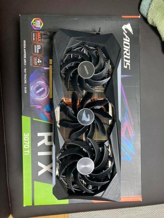 AORUS RTX 3070Ti LEDと液晶の不調