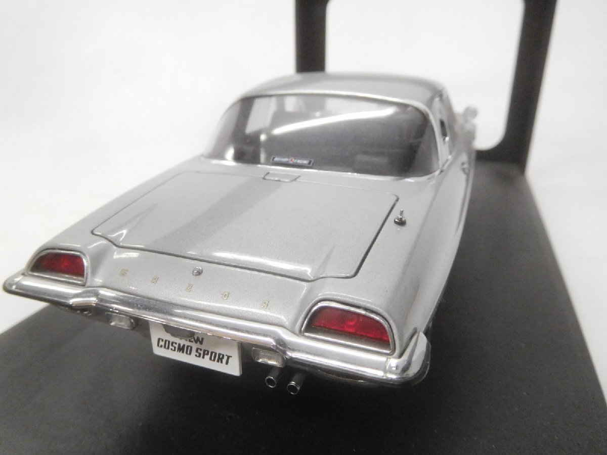 ■ (16) AUTOart MILLENNIUM オートアート Mazda Cosmo Sport マツダ コスモスポーツ ミニカー 1/18スケール_画像5