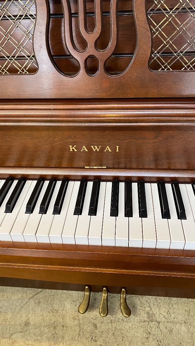 u47890 used upright piano Kawai KL-11KF