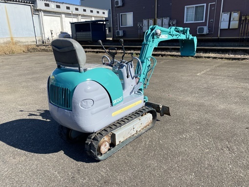 コベルコバックホーSK007、除雪機、玄関先、農業、芋ほり、畑 コベルコバックホーSK007、除雪機、玄関先、農業、芋ほり、畑