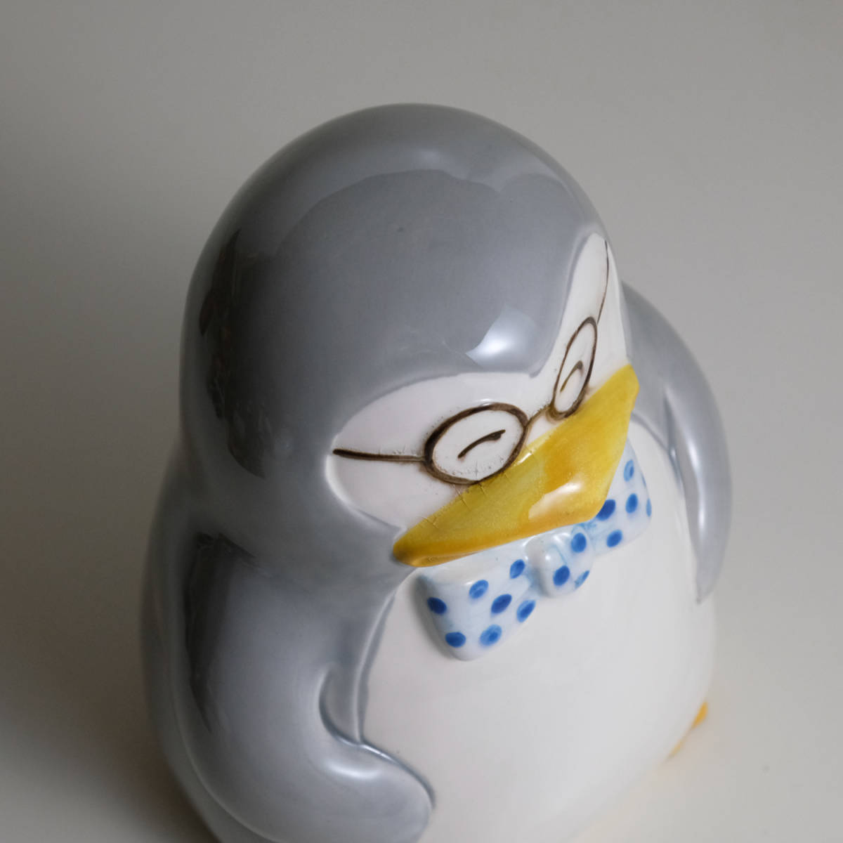 ペンギンの陶器貯金箱 置物 オブジェ インテリア フィギュア 人形 昭和レトロ_画像8