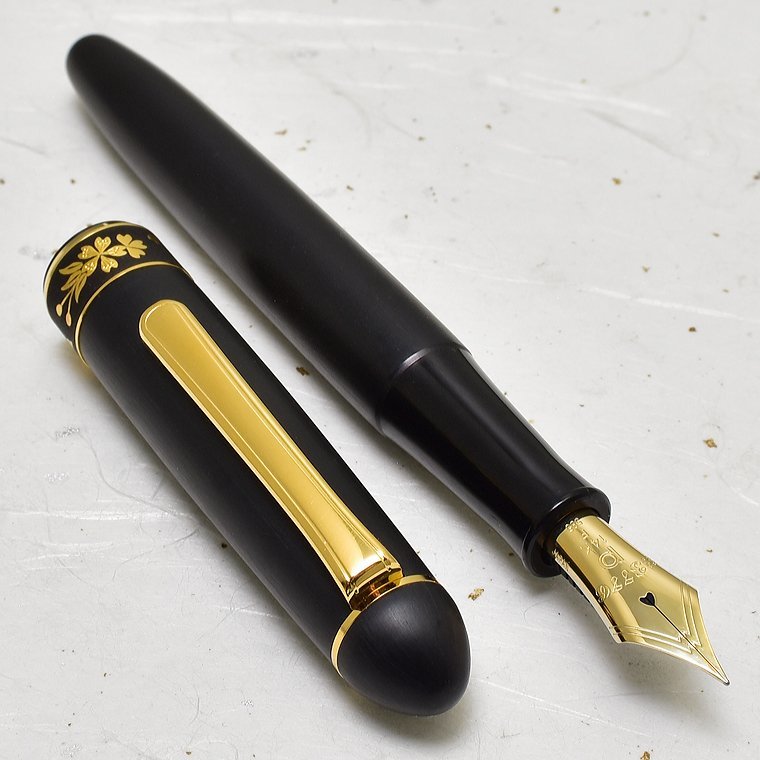 最大68%OFFクーポン PLATINUM プラチナ 万年筆 センチュリー サクラ