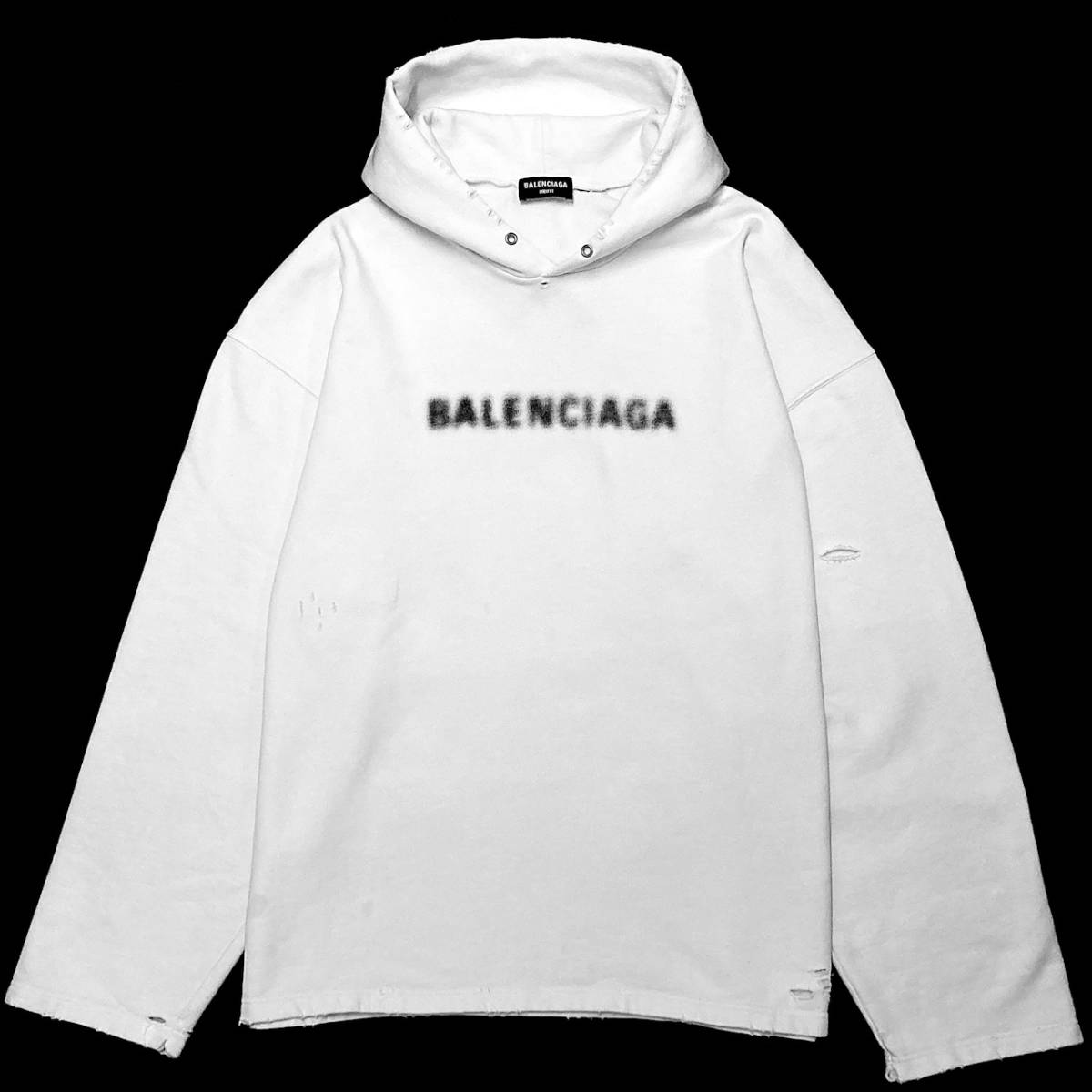 正規品 21AW 定価13万 BALENCIAGA ダメージ加工ピクセルロゴ 正規品 21AW 定価13万 BALENCIAGA ダメージ加工ピクセルロゴ