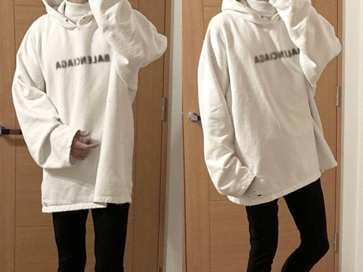 正規品 21AW 定価13万 BALENCIAGA ダメージ加工ピクセルロゴ 正規品 21AW 定価13万 BALENCIAGA ダメージ加工ピクセルロゴ