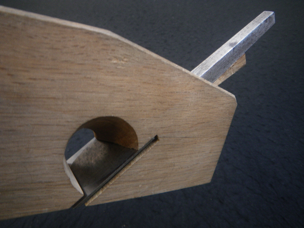壱寸　時代品　短台割れありオマケ　寸　作里　鉋　巾30㎜　日本製　かんな　骨董　大工道具　Japan carpenter Tool