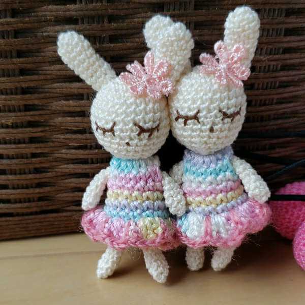 ハンドメイド うさちゃんハート(ピンク)のヘアゴム③