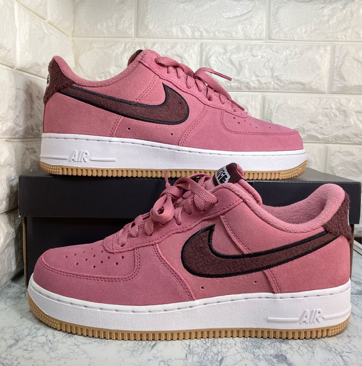 NIKE ナイキ AIR FORCE 1 限定　デザートベリー　バーガンディ　ボルドー　ピンク　新色　エアフォース1