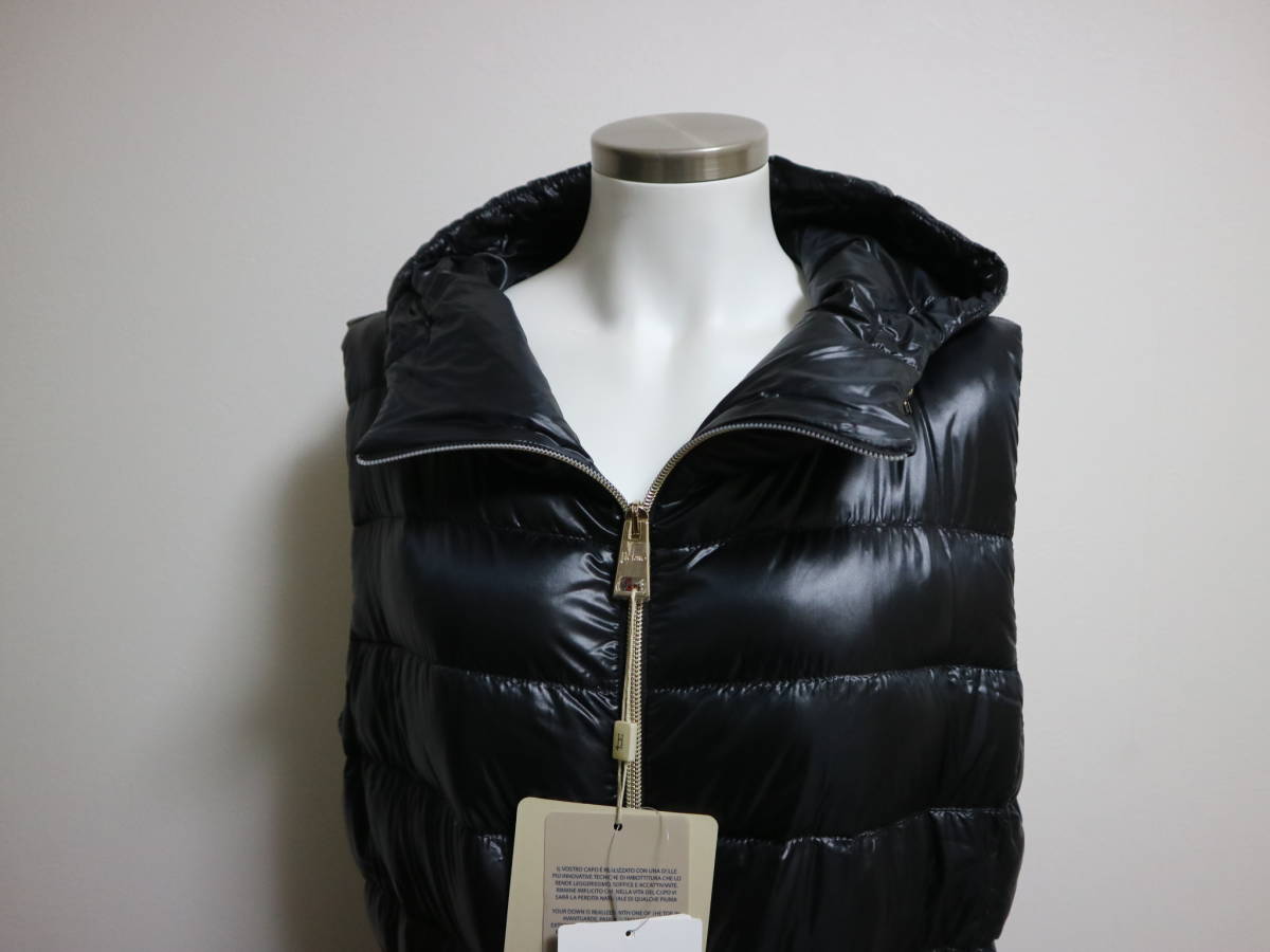 ニッサン・638 国内正規品 HERNO ヘルノ 美品 軽量 高級 ダウンベスト