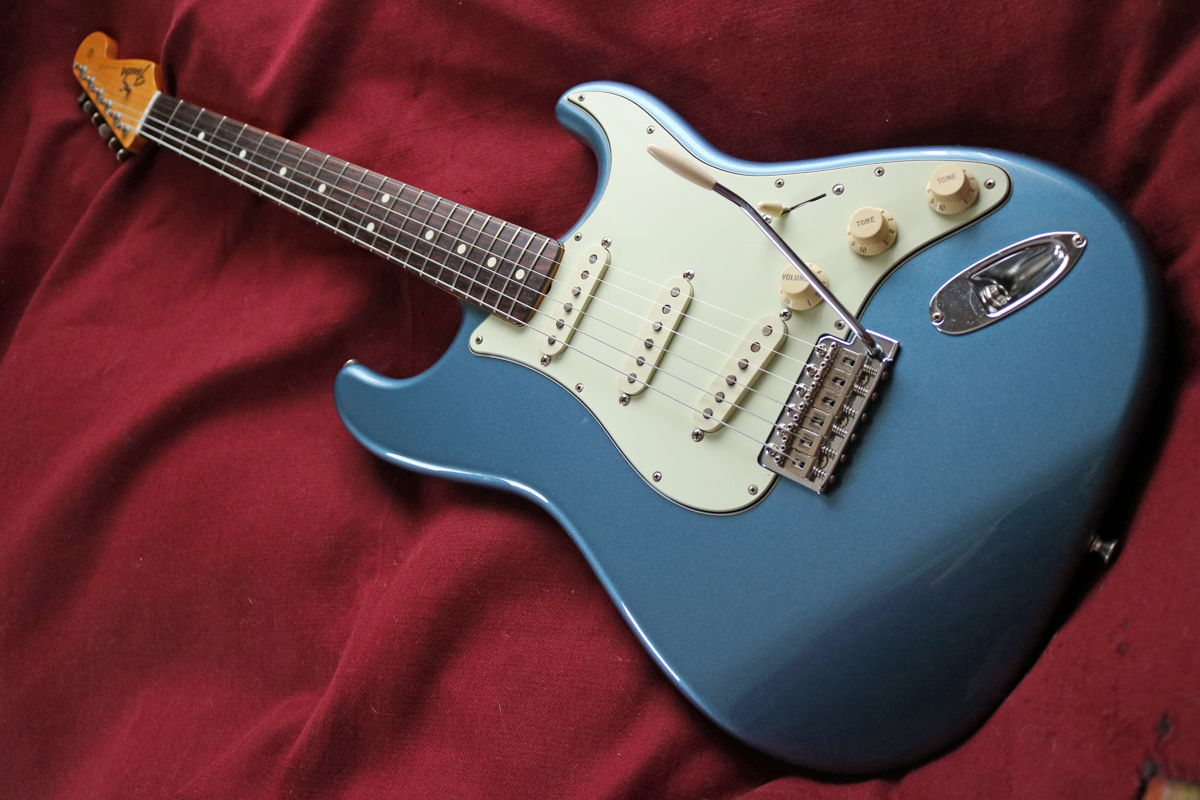 Yahoo!オークション - 【Fender Japan】レア！ST65（LPB）'65...
