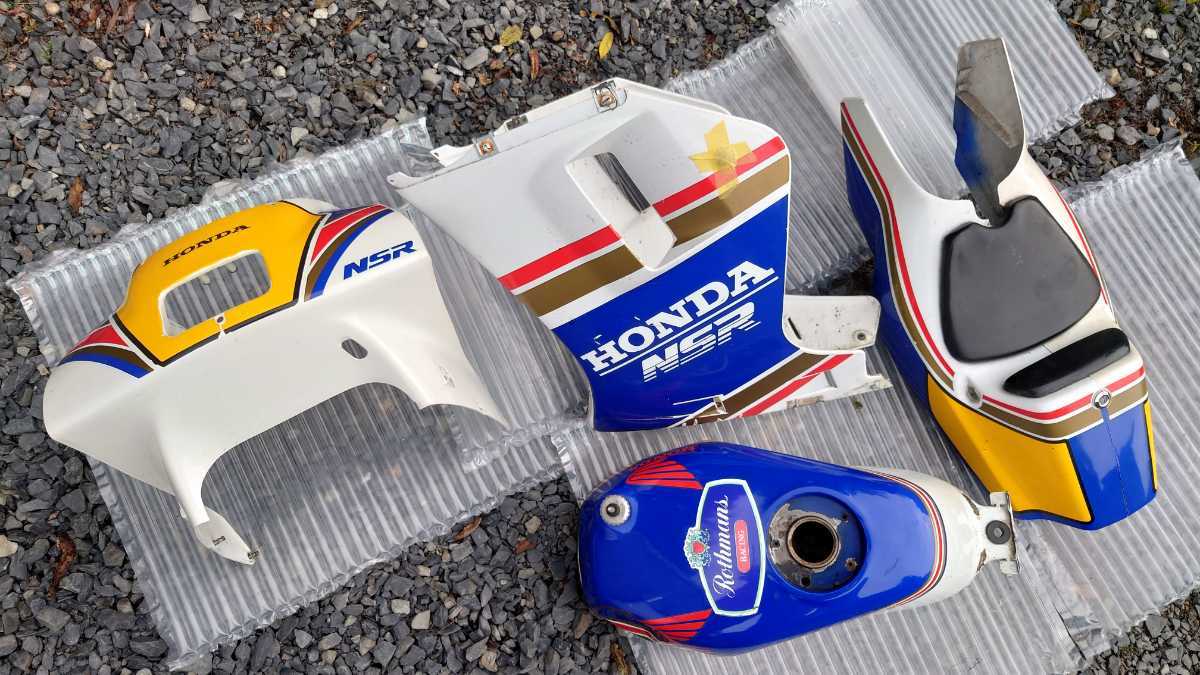 ホンダ HONDA NSR50 NSR80 純正 ロスマンズ カウル セット 一式 ホンダ HONDA NSR50 NSR80 純正 ロスマンズ カウル セット 一式