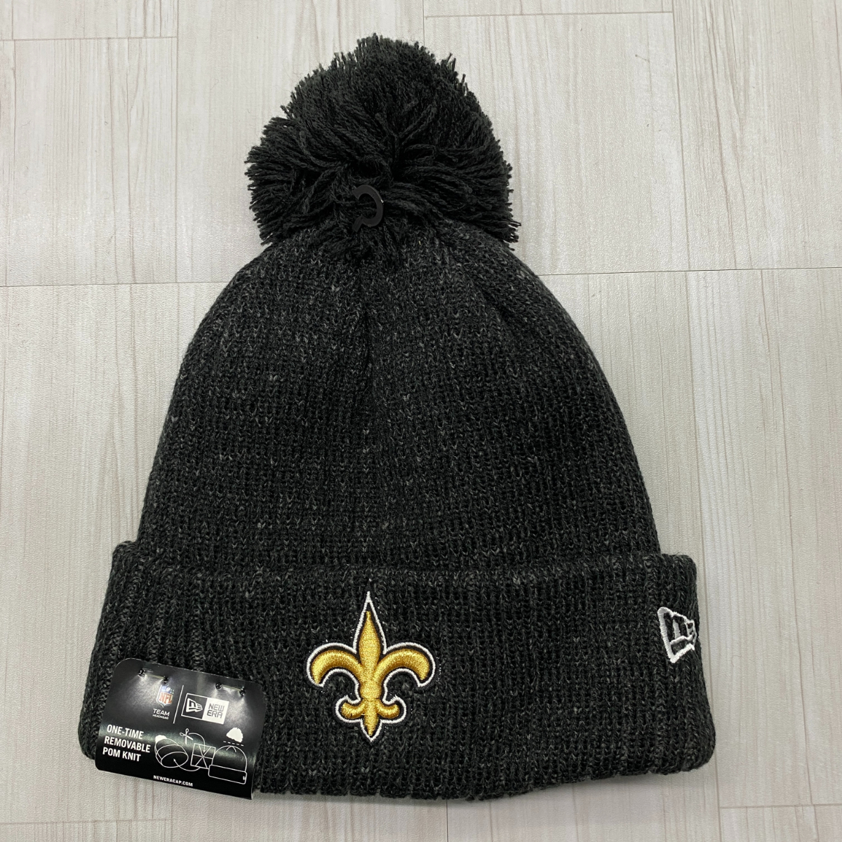 USA正規品 NEWERA ニューエラ NFL ニット帽 ニューオリンズ セインツ Saints 肉厚 ポンポン付き ニットキャップ アメフト 黒